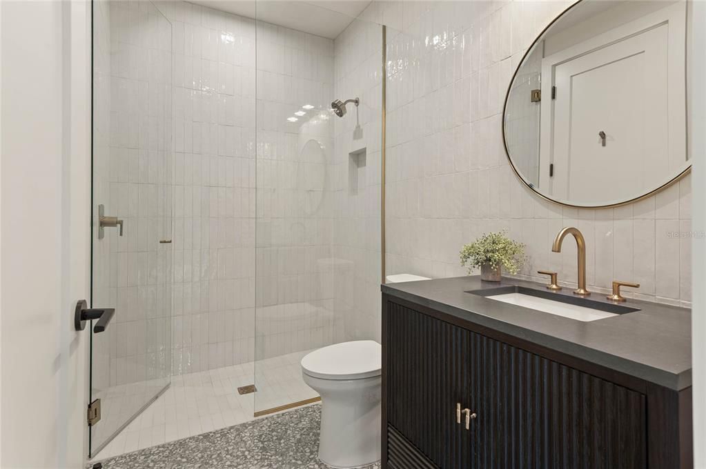 For Sale: $2,950,000 (5 beds, 5 baths, 3501 Square Feet)