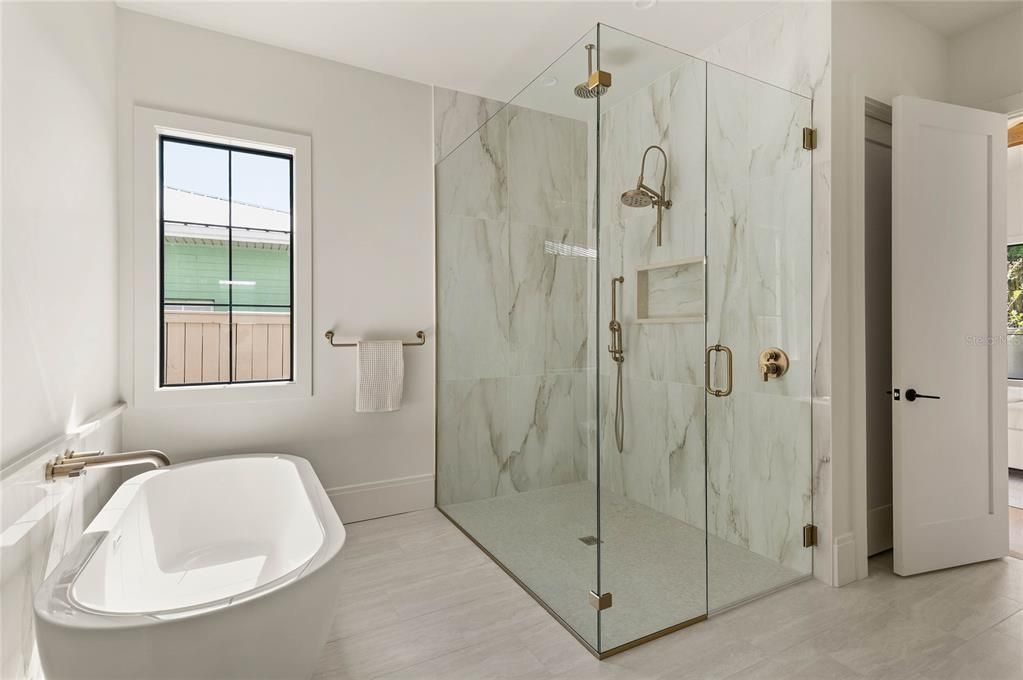 For Sale: $2,950,000 (5 beds, 5 baths, 3501 Square Feet)