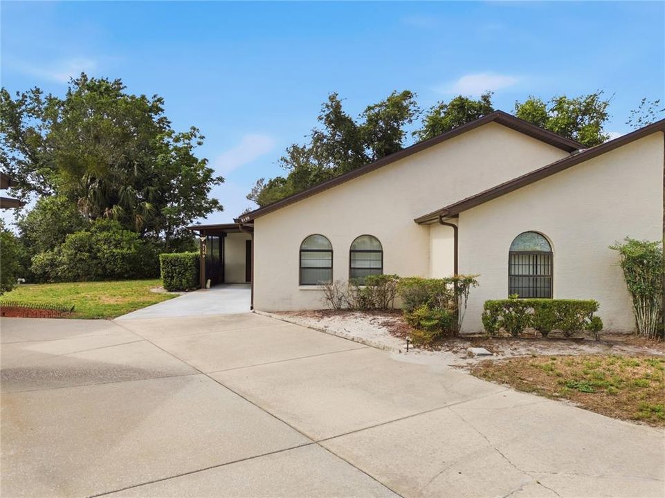 For Sale: $220,000 (3 beds, 2 baths, 1259 Square Feet)