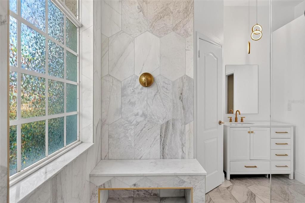 На продажу: $635,000 (4 спален, 3 ванн, 2214 Квадратных фут)