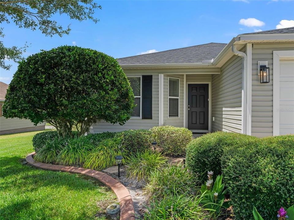 For Sale: $375,000 (3 beds, 2 baths, 1488 Square Feet)