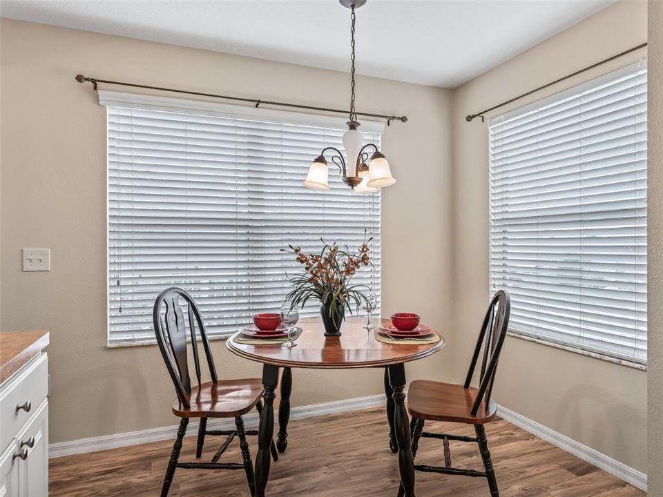 For Sale: $375,000 (3 beds, 2 baths, 1488 Square Feet)
