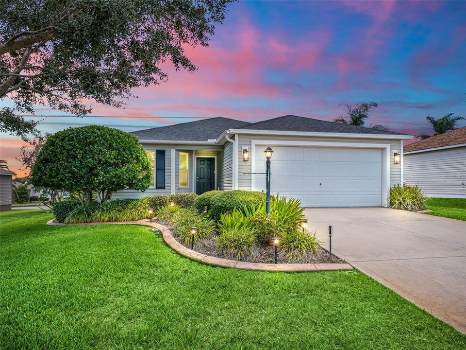 For Sale: $375,000 (3 beds, 2 baths, 1488 Square Feet)