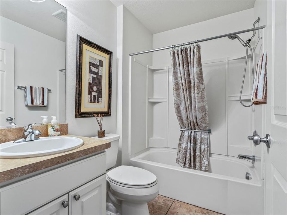 For Sale: $375,000 (3 beds, 2 baths, 1488 Square Feet)