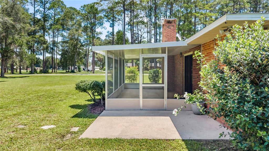 En Venta: $300,000 (3 camas, 2 baños, 1572 Pies cuadrados)