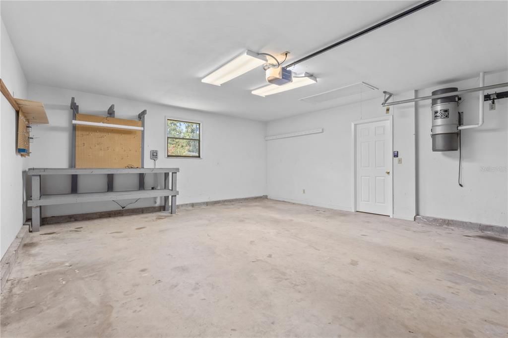 En Venta: $300,000 (3 camas, 2 baños, 1572 Pies cuadrados)