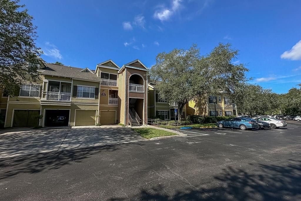 For Rent: $2,200 (3 beds, 2 baths, 1333 Square Feet)