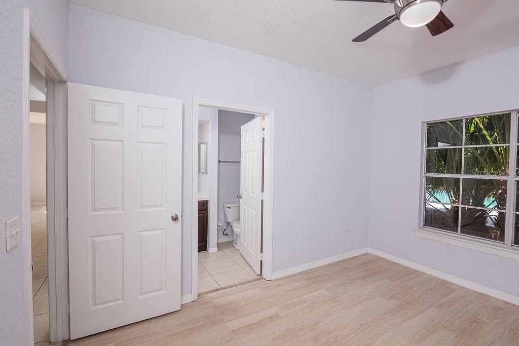 For Rent: $2,200 (3 beds, 2 baths, 1333 Square Feet)