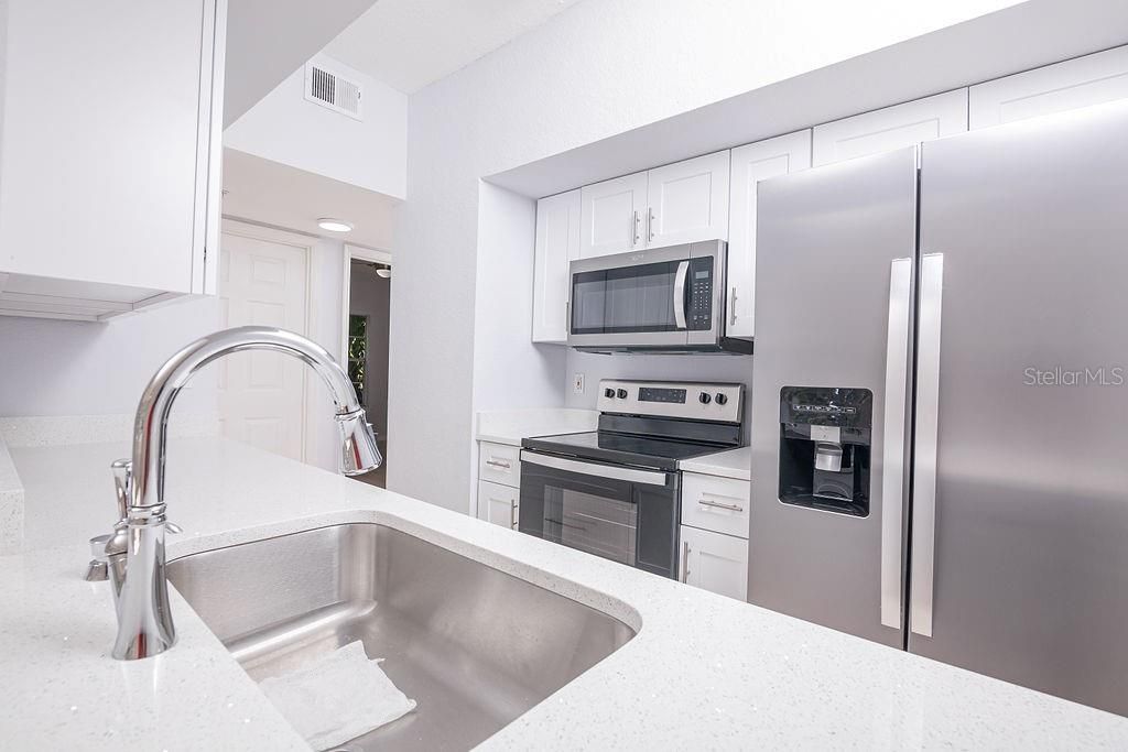For Rent: $2,200 (3 beds, 2 baths, 1333 Square Feet)