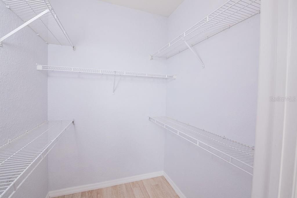 For Rent: $2,200 (3 beds, 2 baths, 1333 Square Feet)