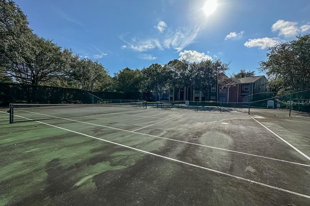 For Rent: $2,200 (3 beds, 2 baths, 1333 Square Feet)