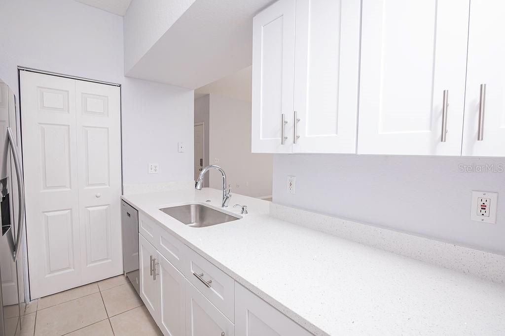 For Rent: $2,200 (3 beds, 2 baths, 1333 Square Feet)