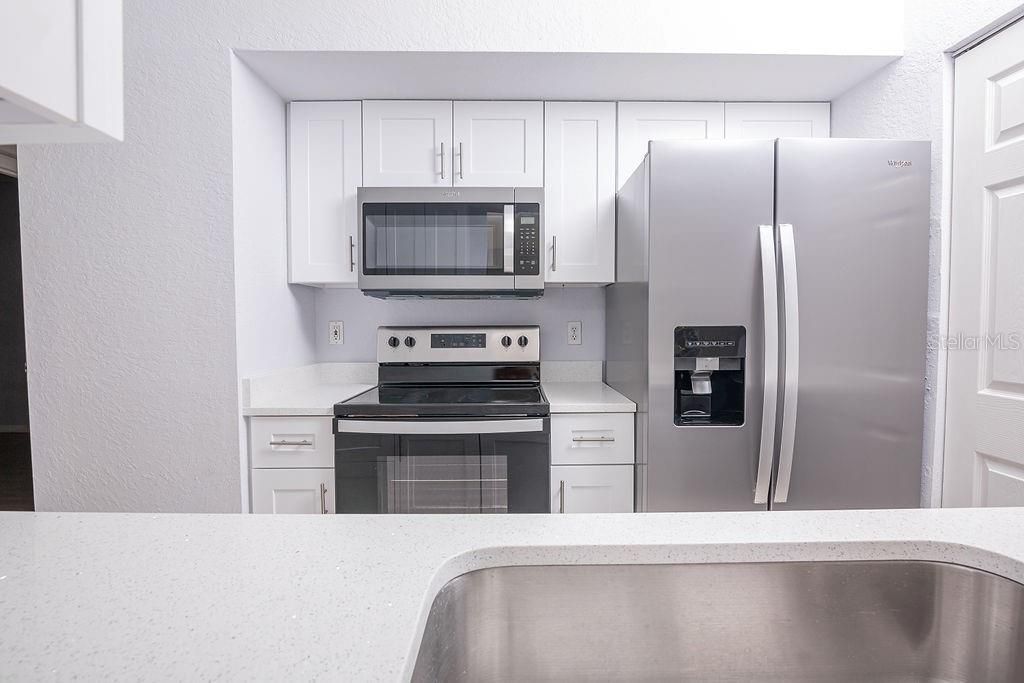 For Rent: $2,200 (3 beds, 2 baths, 1333 Square Feet)