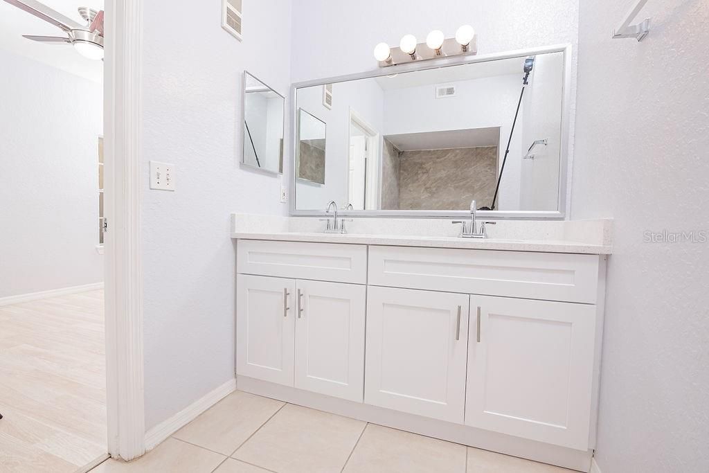 For Rent: $2,200 (3 beds, 2 baths, 1333 Square Feet)