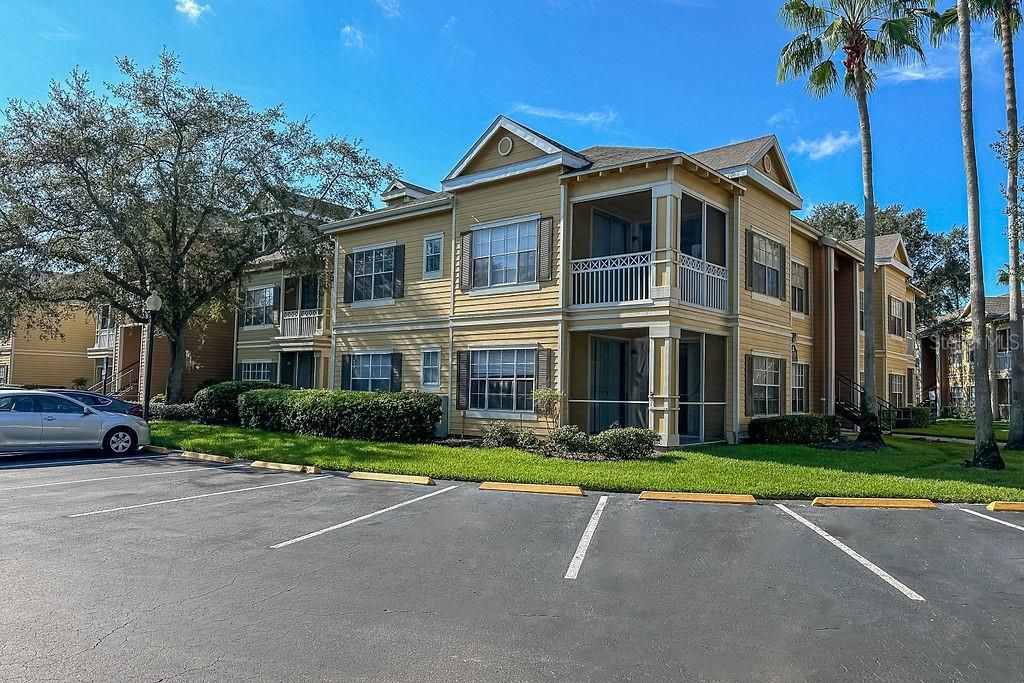 For Rent: $2,200 (3 beds, 2 baths, 1333 Square Feet)