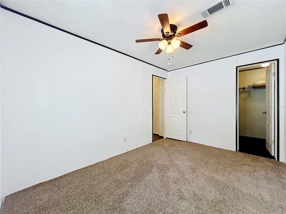 For Sale: $269,900 (3 beds, 2 baths, 1248 Square Feet)