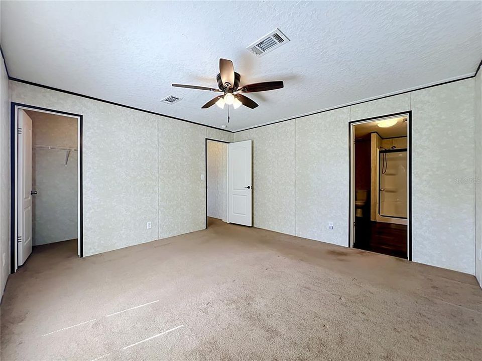 For Sale: $269,900 (3 beds, 2 baths, 1248 Square Feet)