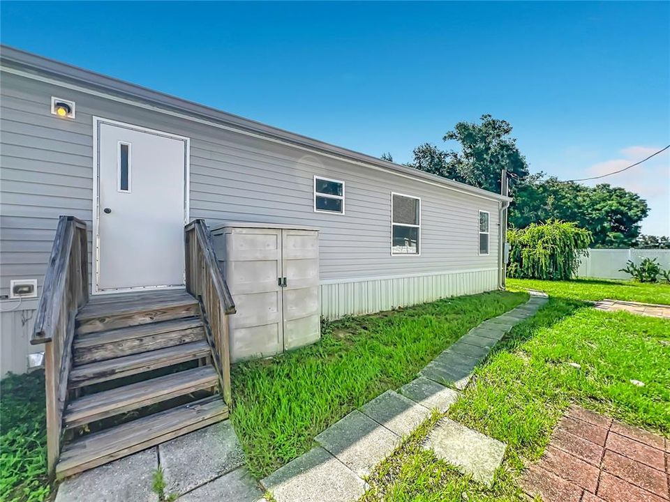 For Sale: $269,900 (3 beds, 2 baths, 1248 Square Feet)
