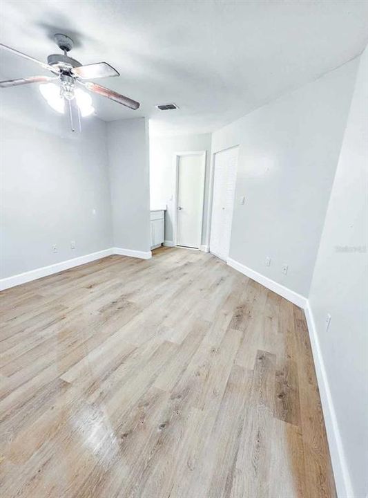 For Rent: $1,375 (1 beds, 1 baths, 674 Square Feet)