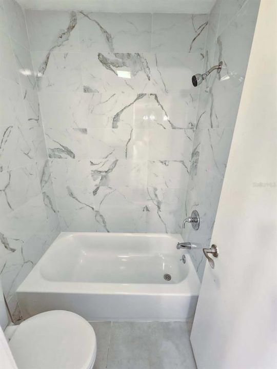 For Rent: $1,375 (1 beds, 1 baths, 674 Square Feet)