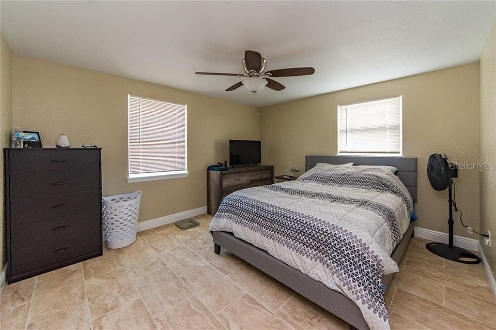 For Sale: $699,990 (7 beds, 0 baths, 2512 Square Feet)