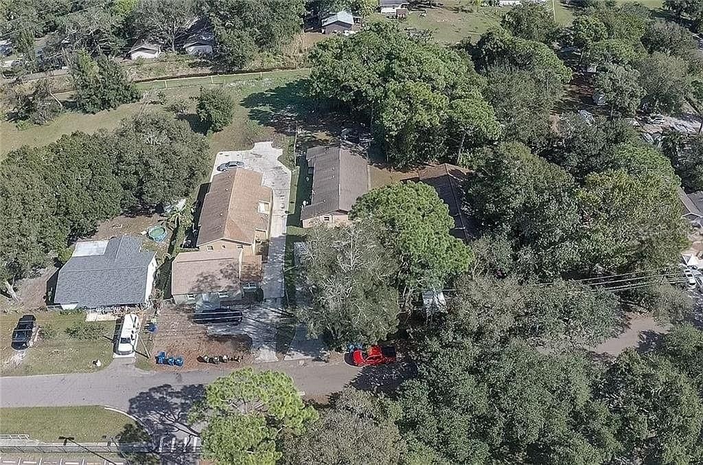 For Sale: $699,990 (7 beds, 0 baths, 2512 Square Feet)