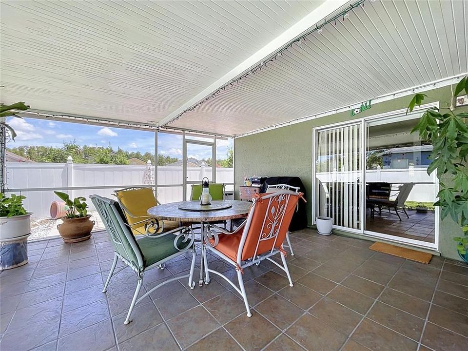 For Sale: $385,000 (3 beds, 2 baths, 1858 Square Feet)