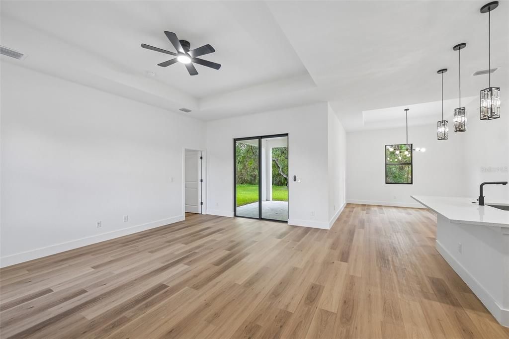 For Sale: $334,900 (3 beds, 2 baths, 1622 Square Feet)