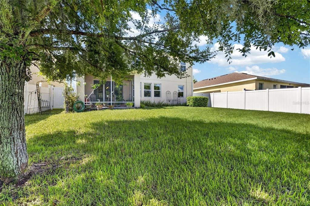 For Sale: $500,000 (4 beds, 3 baths, 3235 Square Feet)