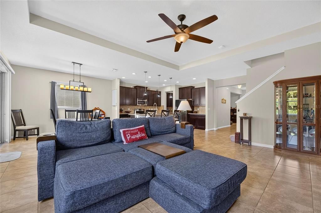 For Sale: $500,000 (4 beds, 3 baths, 3235 Square Feet)