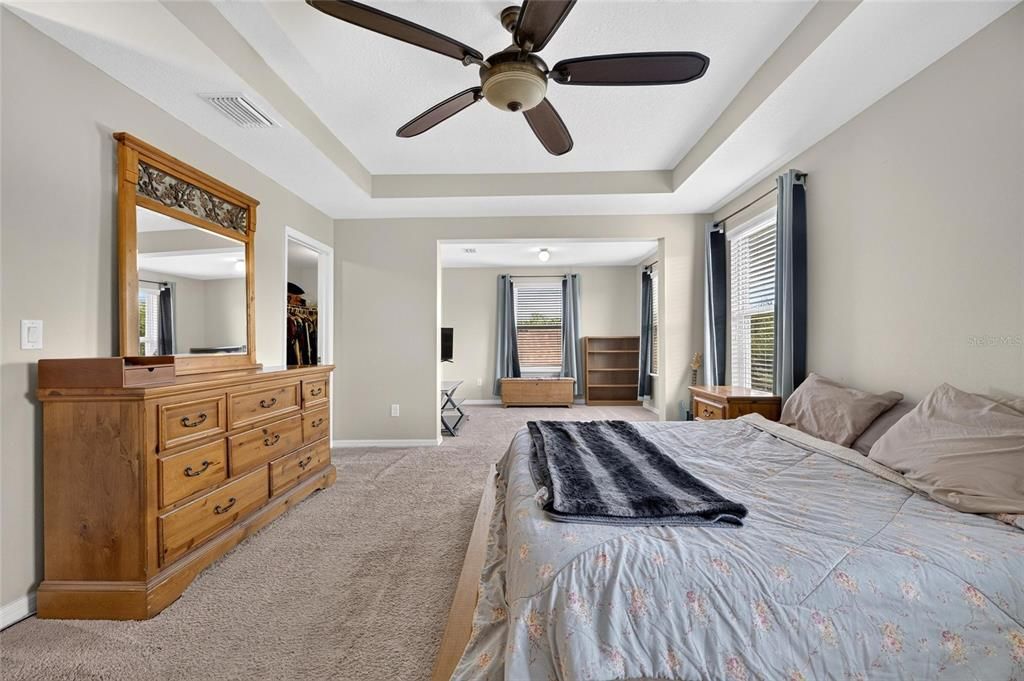 For Sale: $500,000 (4 beds, 3 baths, 3235 Square Feet)