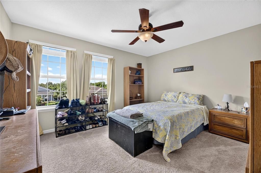 For Sale: $500,000 (4 beds, 3 baths, 3235 Square Feet)