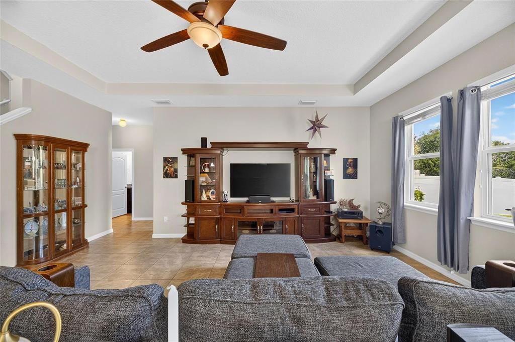 For Sale: $500,000 (4 beds, 3 baths, 3235 Square Feet)