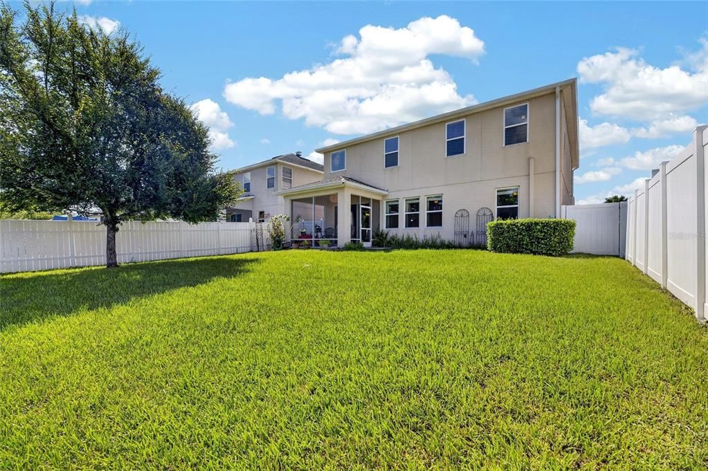 For Sale: $500,000 (4 beds, 3 baths, 3235 Square Feet)