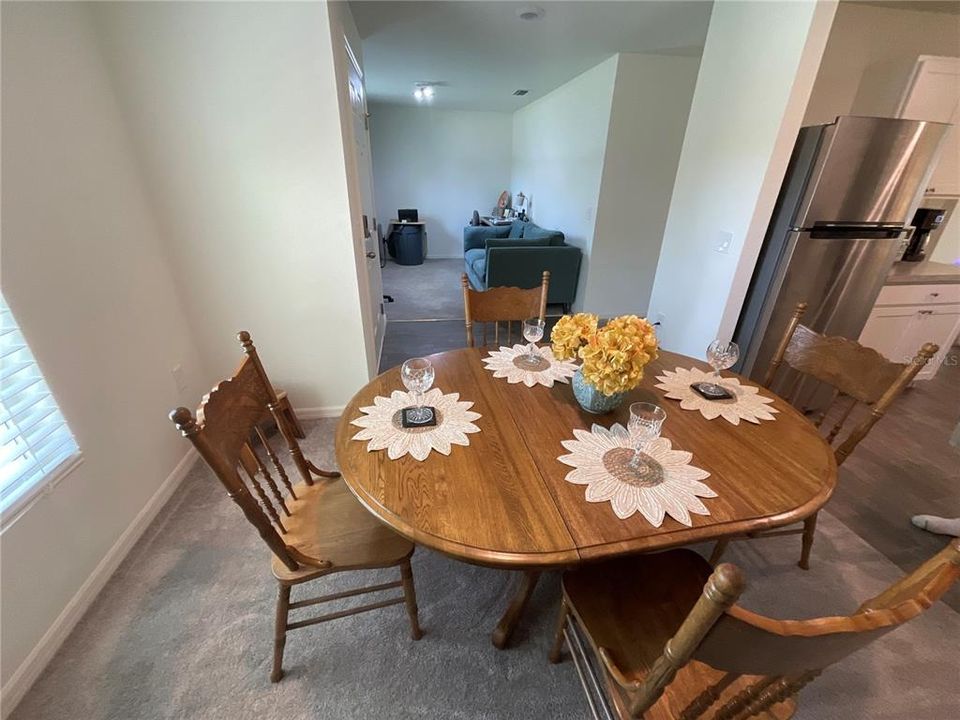 For Sale: $324,900 (3 beds, 2 baths, 1552 Square Feet)