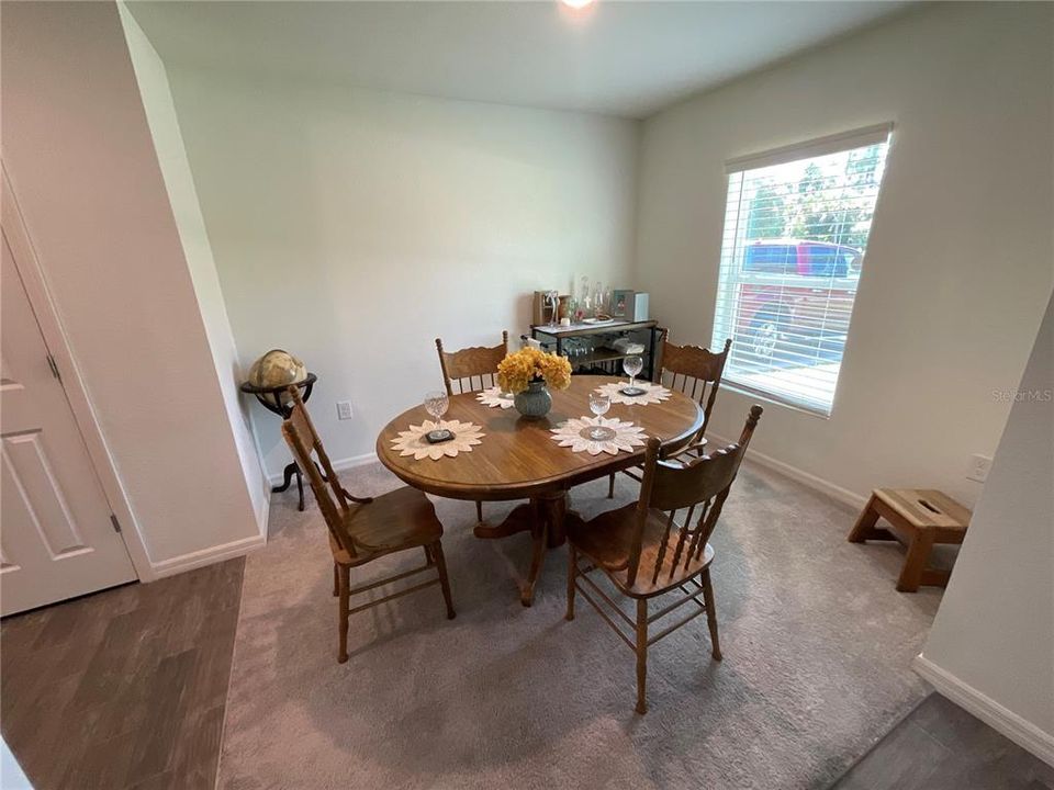 For Sale: $324,900 (3 beds, 2 baths, 1552 Square Feet)