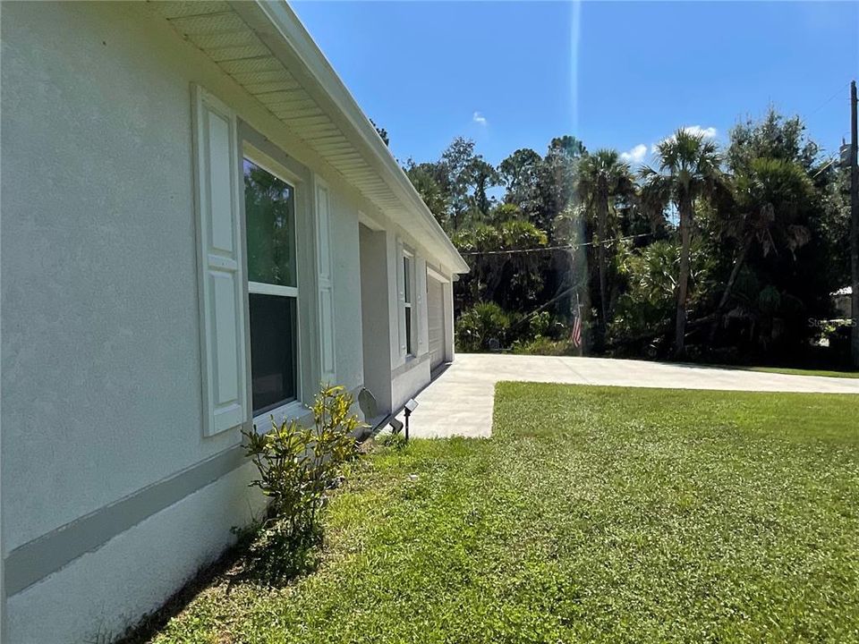 For Sale: $324,900 (3 beds, 2 baths, 1552 Square Feet)