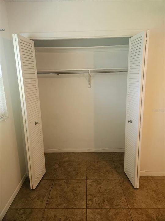 For Rent: $1,300 (1 beds, 1 baths, 635 Square Feet)