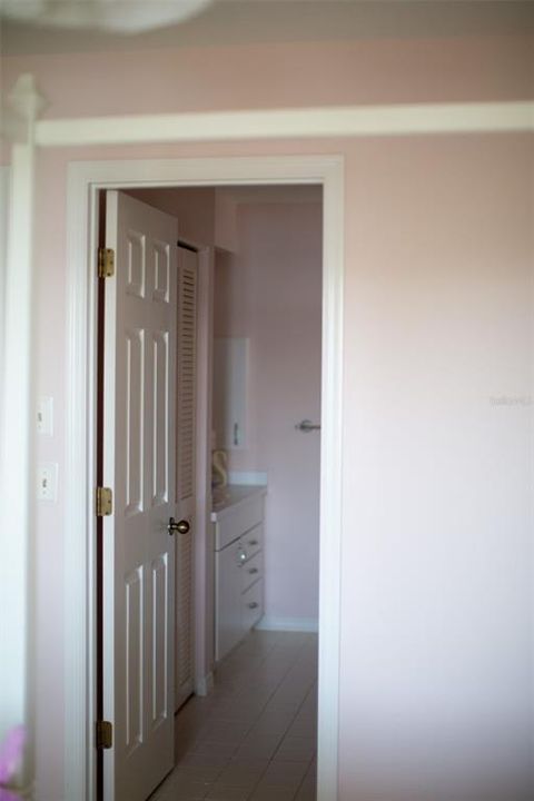 For Sale: $2,100,000 (6 beds, 5 baths, 4305 Square Feet)