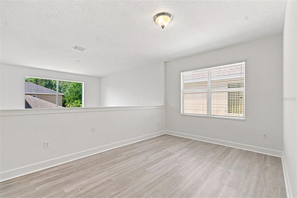 For Sale: $499,999 (3 beds, 3 baths, 2295 Square Feet)