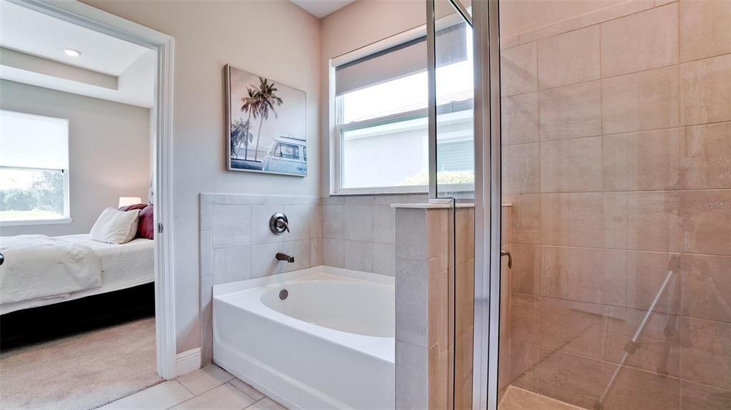 For Sale: $659,000 (4 beds, 3 baths, 2787 Square Feet)