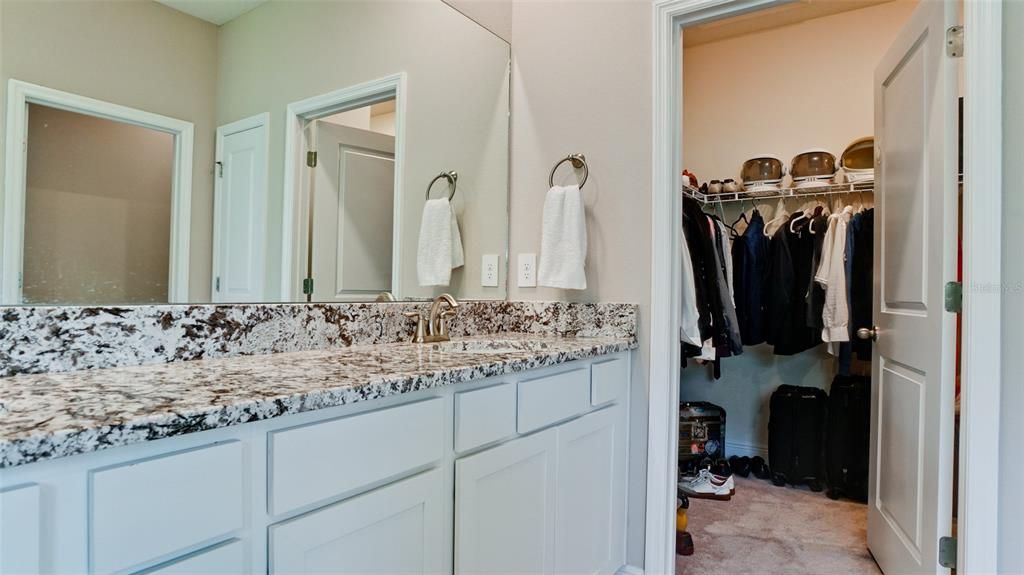 For Sale: $659,000 (4 beds, 3 baths, 2787 Square Feet)