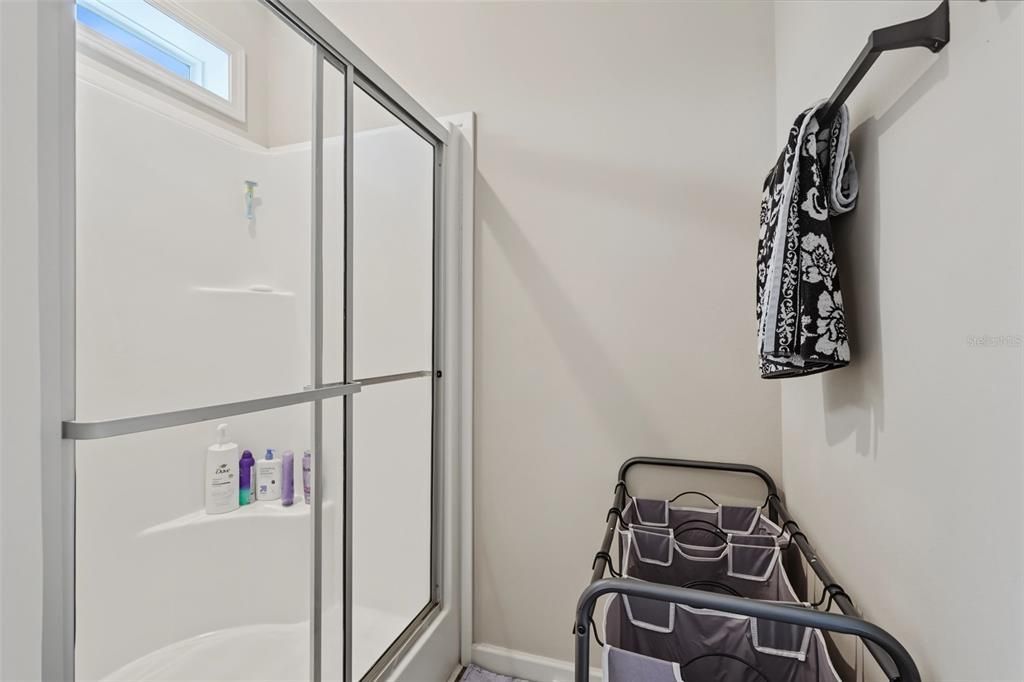 For Sale: $288,000 (3 beds, 2 baths, 1483 Square Feet)