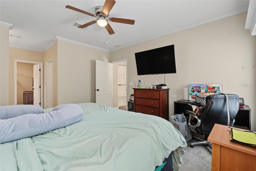 For Sale: $288,000 (3 beds, 2 baths, 1483 Square Feet)