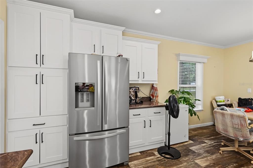 For Sale: $288,000 (3 beds, 2 baths, 1483 Square Feet)
