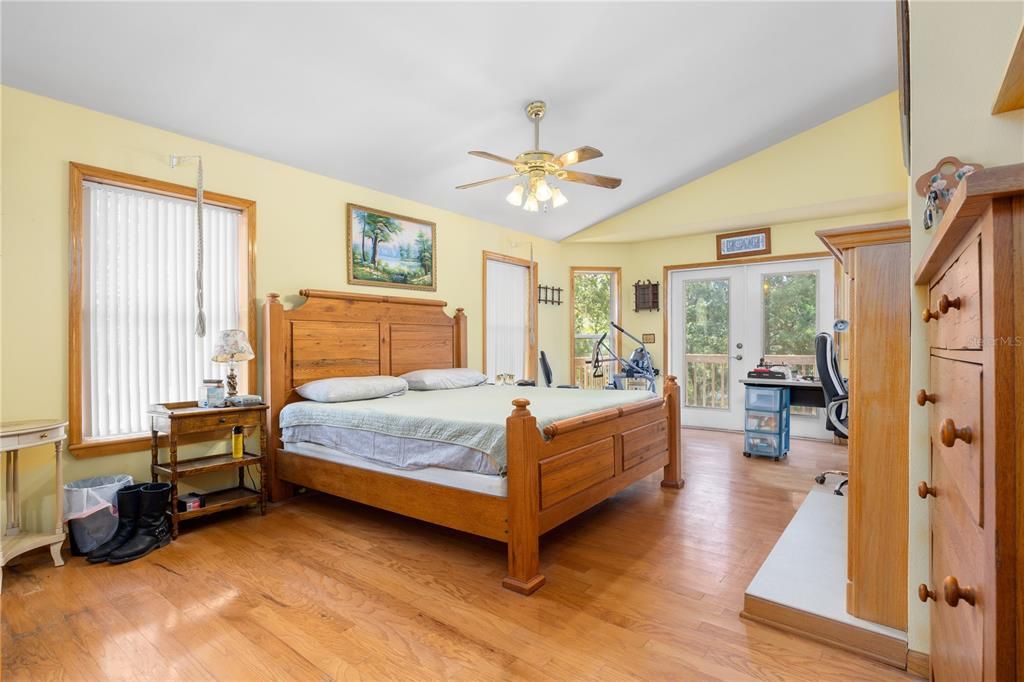 For Sale: $675,000 (4 beds, 2 baths, 2300 Square Feet)