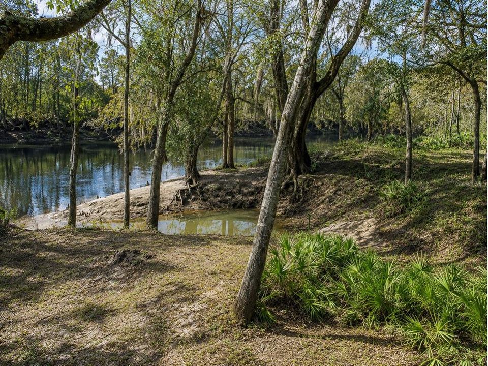 For Sale: $675,000 (4 beds, 2 baths, 2300 Square Feet)