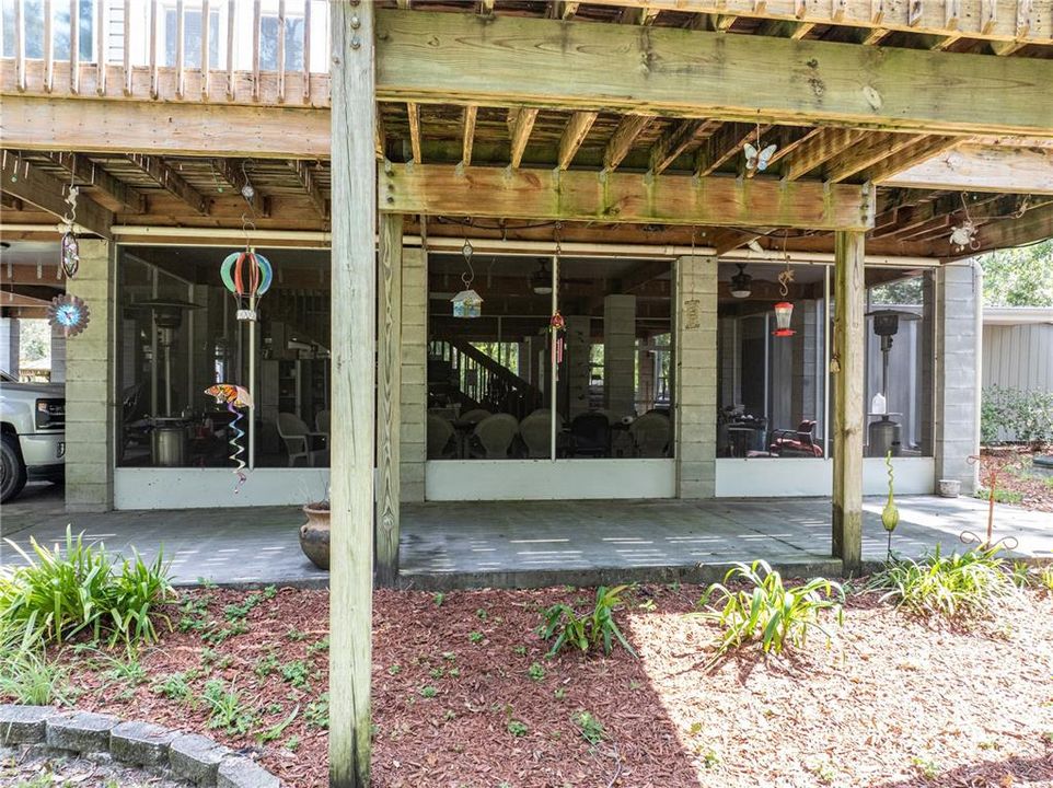 For Sale: $675,000 (4 beds, 2 baths, 2300 Square Feet)