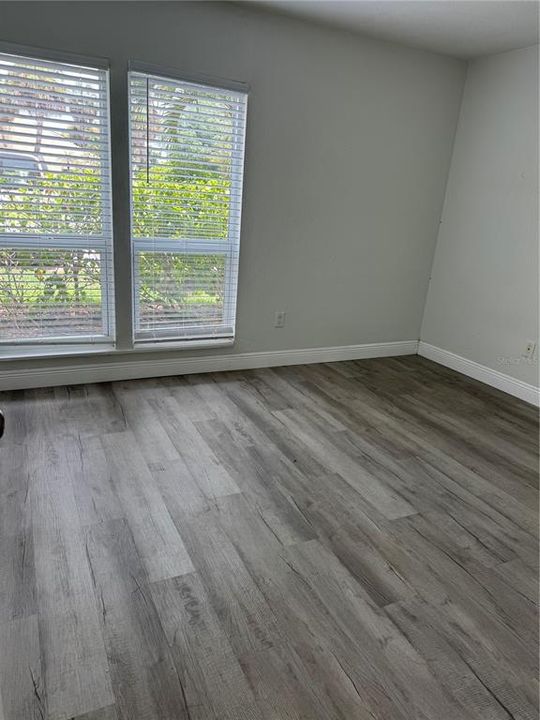 For Sale: $180,000 (2 beds, 2 baths, 1020 Square Feet)