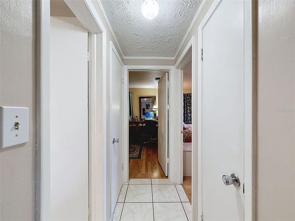 Activo con contrato: $225,000 (3 camas, 2 baños, 1285 Pies cuadrados)